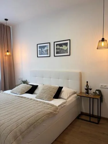 Morava apartmán 6 pro 3 osoby, parkování zdarma-Uherské Hradiště Šafaříkova 855