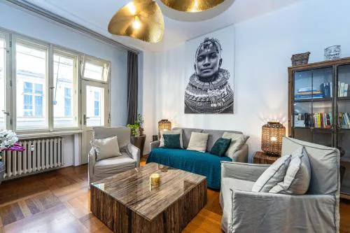 Utulny apartment s balkonem u Karlova mostu