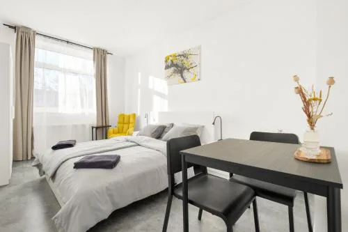 SPECTRA Rooms