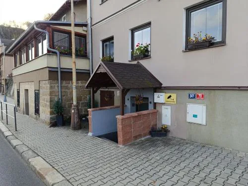 U Bocmana s výhledem na zámek a Labe