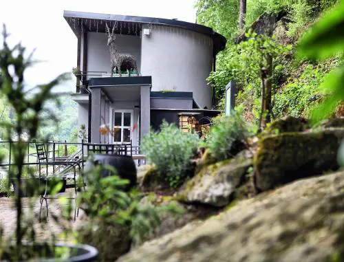 Holiday House Panda