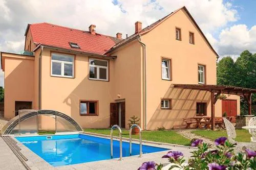 Domek U rybníčku