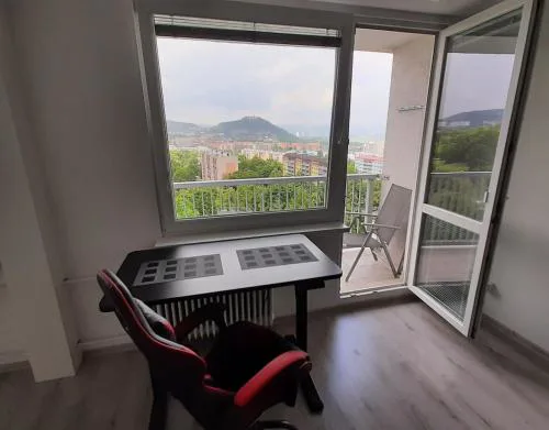 Apartmán s balkonem