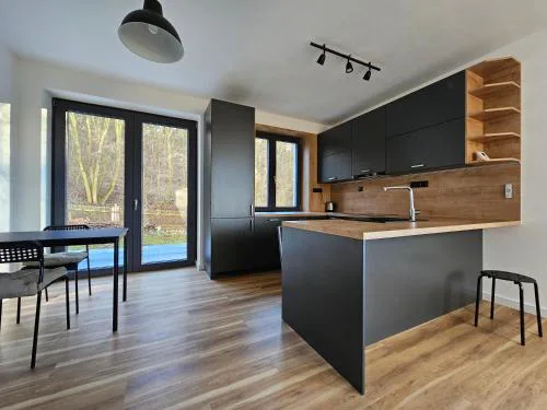 Ústí & Forest Villa apartment with Garden and City Views
