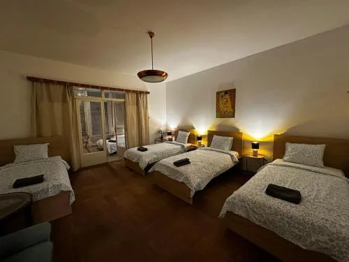 ROOMS Udolni - Červený kostel
