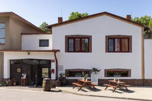 Penzion a vinařství NATURVINI