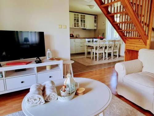 Holiday Home Holiday Hill 42 by Interhome