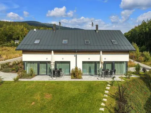 Villa in Krkono e with Sauna and Forest Views