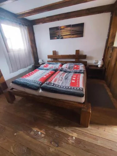 Ubytování v klimatizovaných chatičkách Štít