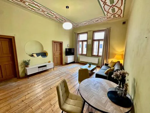 Historický stylový apartmán v srdci Hradec Králové