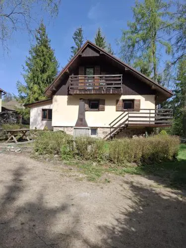 Na samotě u lesa