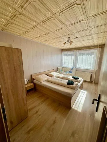 Adrspach family apartment