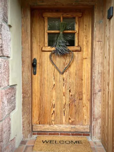 Little Cottage No.100
