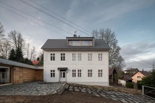 Stará škola - Alte Schule, Loučná