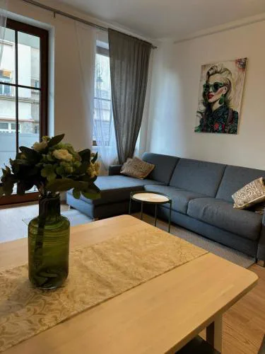 Mischa Apartment