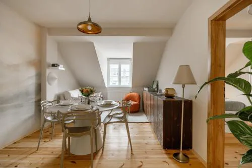 NEW! Designer Home for 4!Best location!