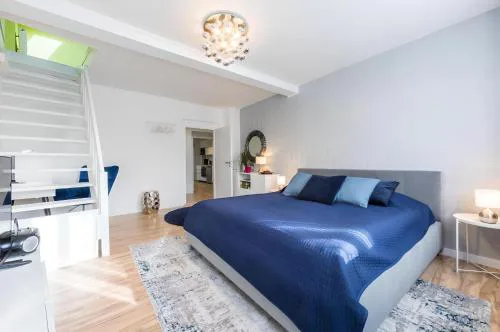 Promenade View Apartment