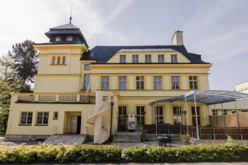 Palace Inn
