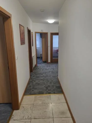 Komárov Apartment 2