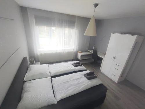 Alisa Apartments