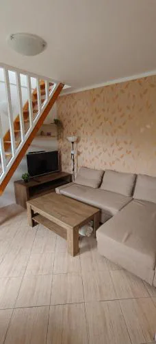 Apartmán v Královském Údolí s předzahrádkou