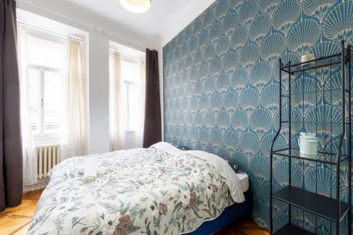 2 bedroom apartment in New Town close to river