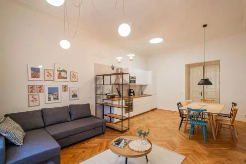 3BDR main square spacious designed apartment