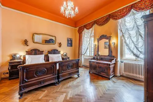 Baroque Grand Apartment XXL - City Center - 160 m2
