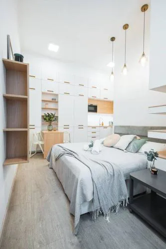 Central Studio Apartment with Parking - Near Main Train Station & Wenceslas Square