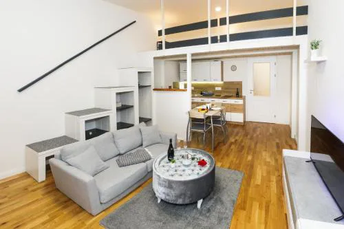 Chic Flat on Jecna Walk to Wenceslas Sq and Museum