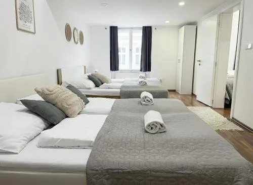 City & River Apartment