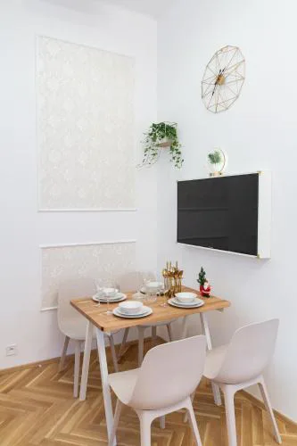 Classy Apartment private garden by Wenceslas Square