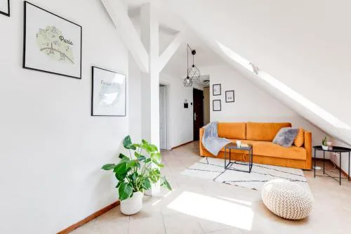 Cozy & Quiet Center Attic with Castle view - vtuB