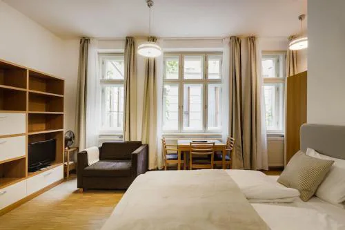 Deluxe suite in prime location