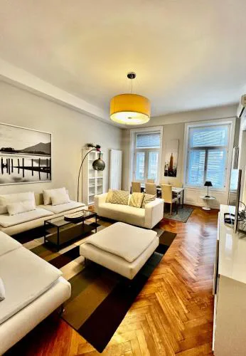 DOMIRA Four Reasons apartment