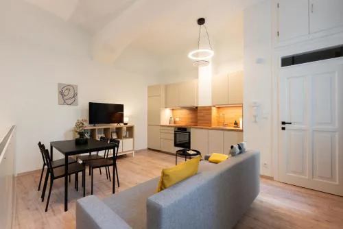 Stylish Duplex Apartment in Old Town by EasyBNB Premium