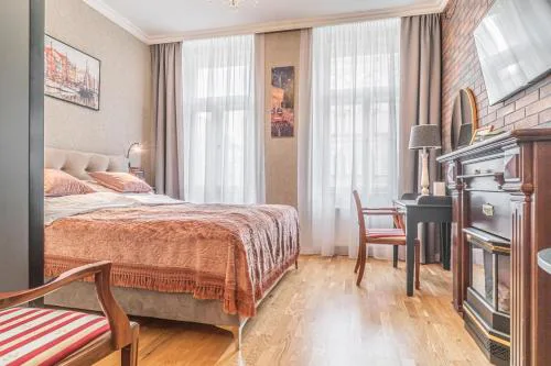 Elegant Prague Center Studio - Historic Building