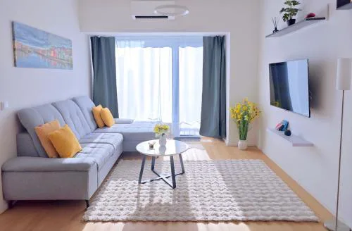 Holešovice Retreat, Balcony, Air-Con and Secure Parking