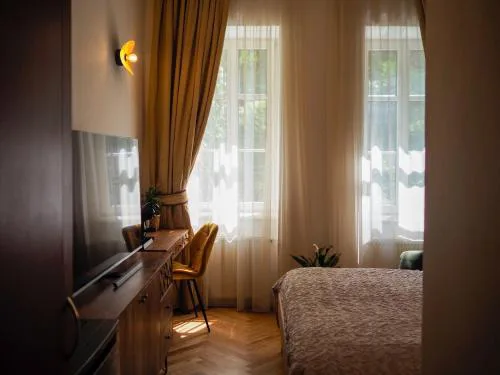 Hotel 16 & Apartments Prague City Living