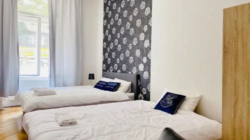 Hotel Apartment in square praha 2