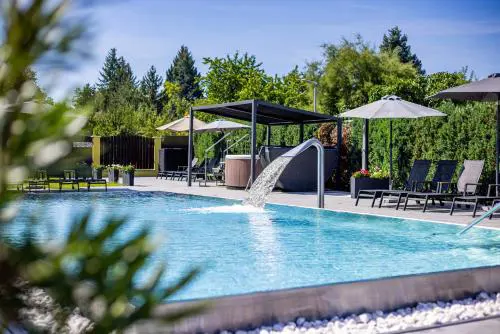 Hotel Aura Design & Garden Pool