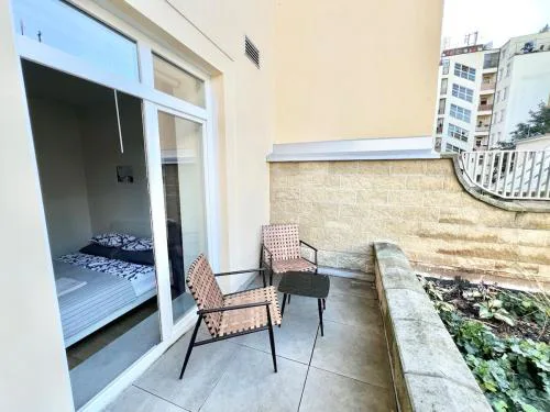 Karlin apt with balcony and parking