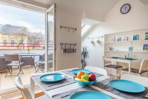 Large Duplex Apartment with a Sunny Terrace
