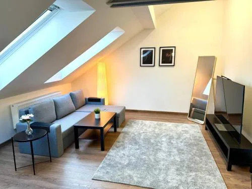 Modern Attic Apt in Old Town | TV | Washer & Dryer