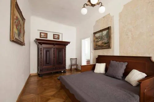 Old Town Apartment