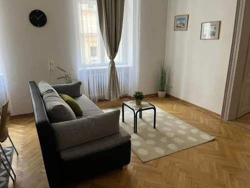 Old Town Suite Narodni AC Parking