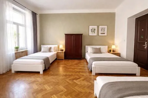 Peaceful and Spacious Apartment near City Center