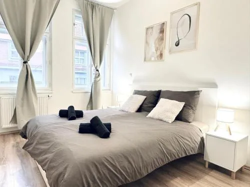 Peaceful Apartment near City