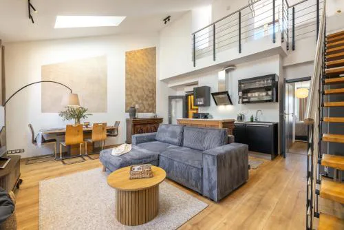 Peaceful Terrace Loft with AC Near Vyšehrad by EasyBNB Premium