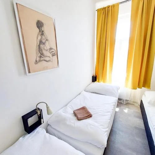 Practical room near the main station H3